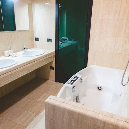 Casa Ora Nyaraló Gardone Riviera